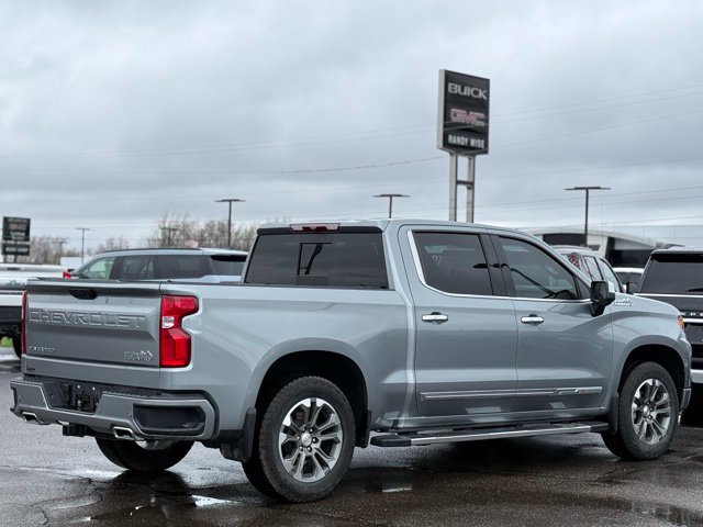 Used 2025 Chevrolet Silverado 1500 High Country AWD/4WD image 38