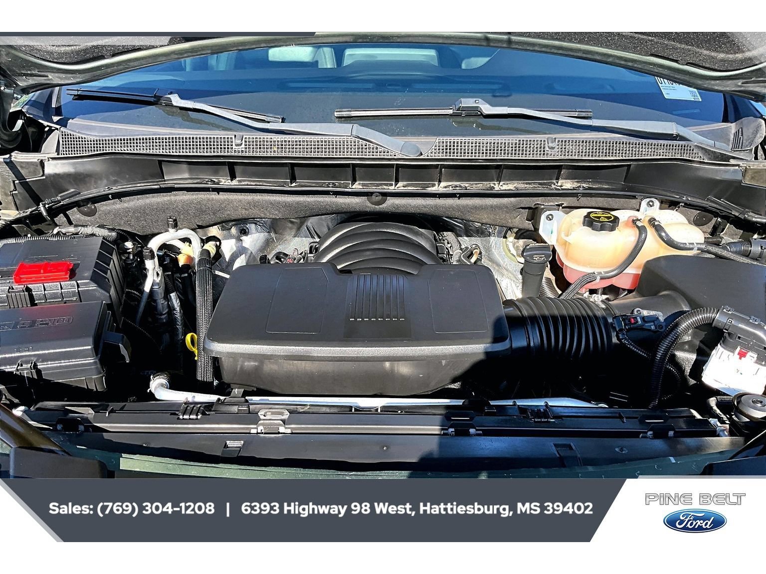 Used 2024 Chevrolet Tahoe LT RWD image 8