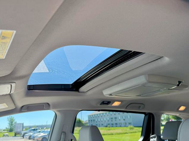 Used 2023 Honda Odyssey Touring image 38