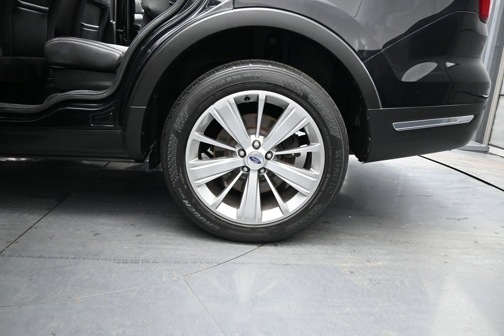 Certified 2018 Ford Explorer Limited AWD/4WD image 19