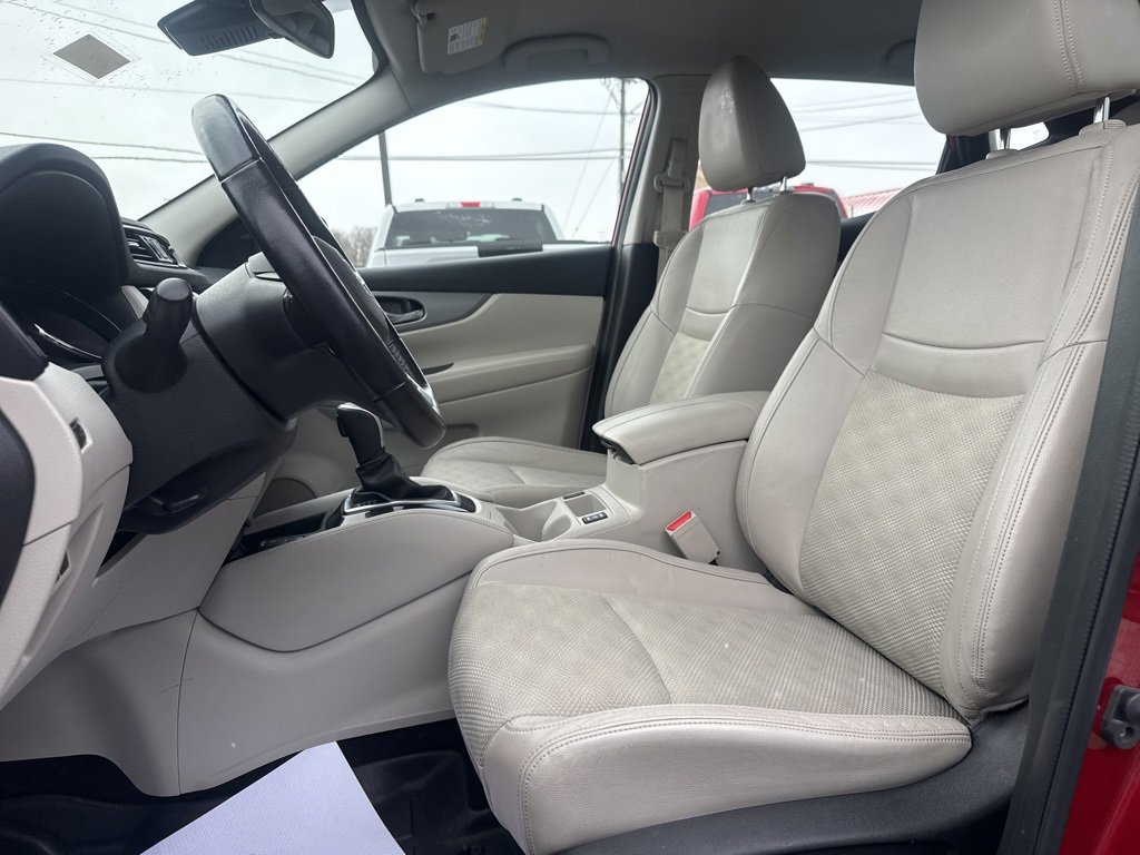 Used 2020 Nissan Rogue Sport SV w/ Technology Package image 10