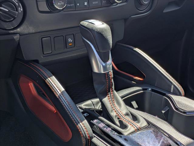 Used 2022 Nissan Frontier PRO-4X w/ Technology Package image 14