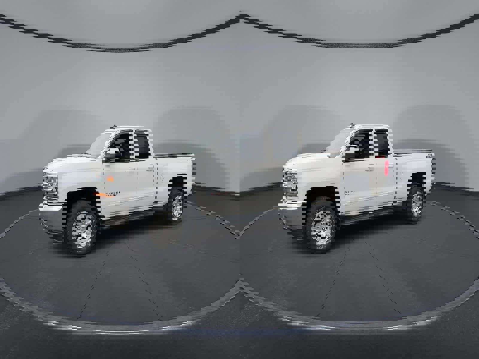 Used 2018 Chevrolet Silverado 1500 LT image 9