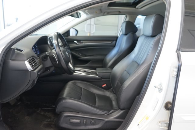 Used 2018 Honda Accord Touring image 26