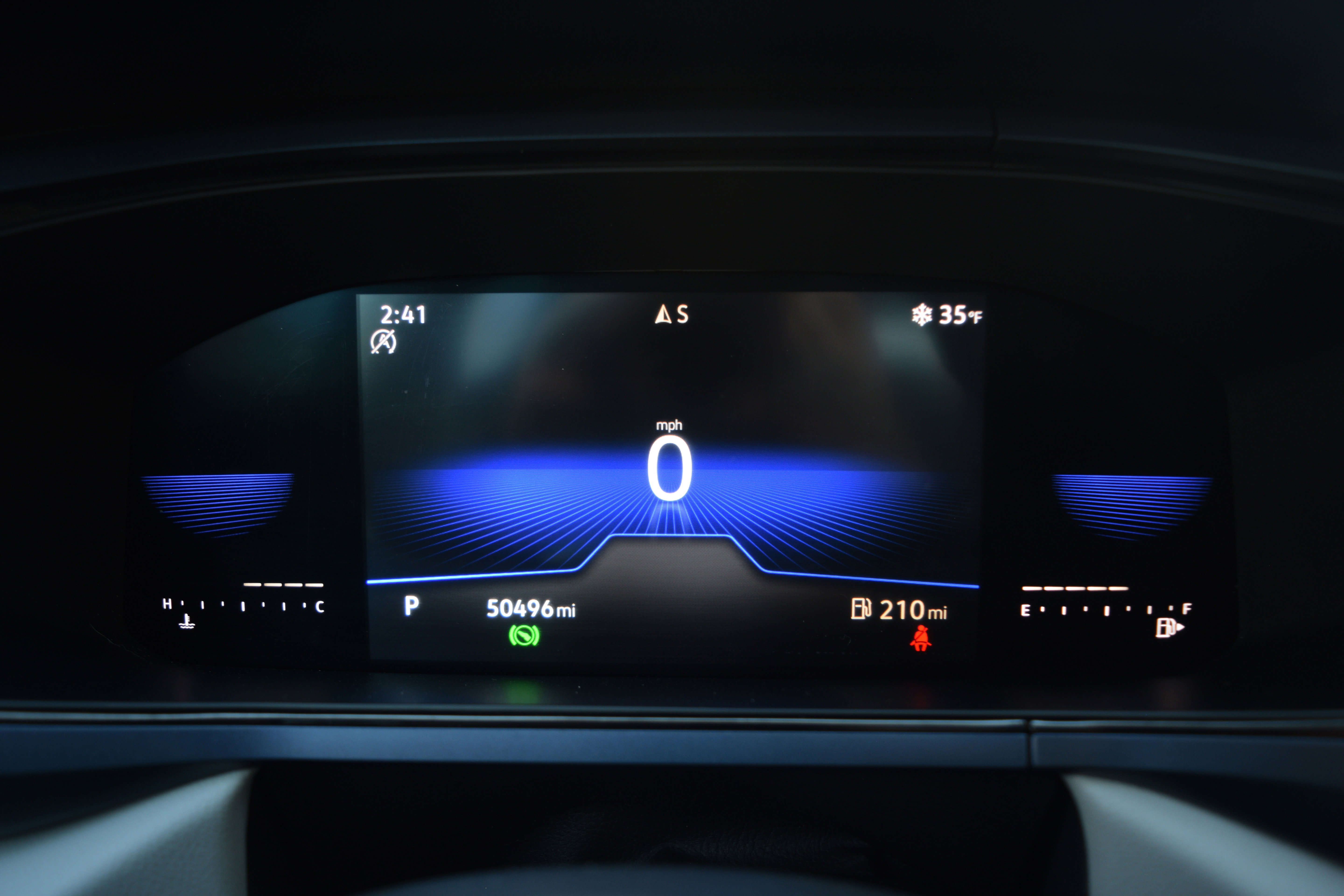 Used 2022 Volkswagen Taos SE w/ Panoramic Sunroof Package image 3