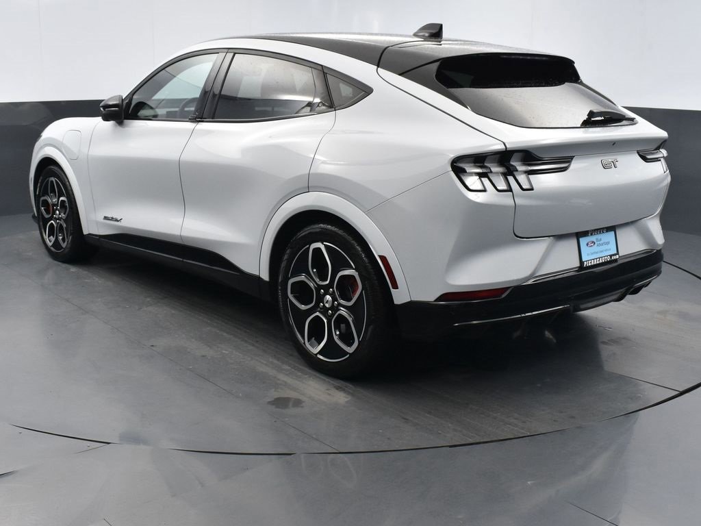 Certified 2022 Ford Mustang Mach-E GT image 19