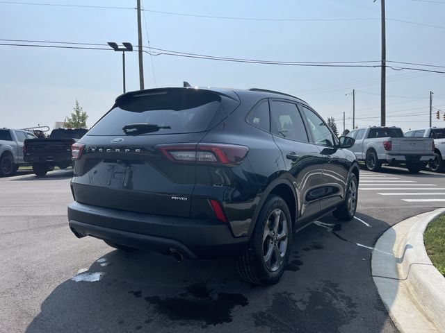 Certified 2025 Ford Escape ST-Line AWD/4WD image 5