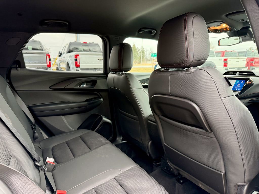 Used 2023 Chevrolet TrailBlazer RS w/ Convenience Package image 17