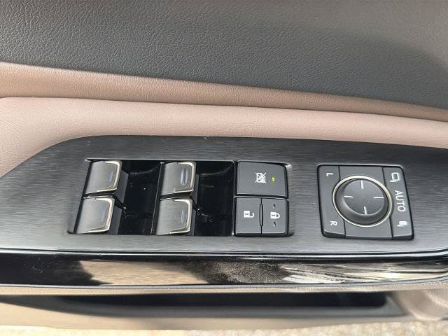 Used 2024 Lexus ES 350 Ultra Luxury w/ Accessory Package (Z1) FWD image 17