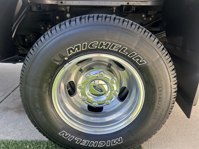 Certified 2022 Ford F350 Lariat w/ Lariat Ultimate Package AWD/4WD image 9