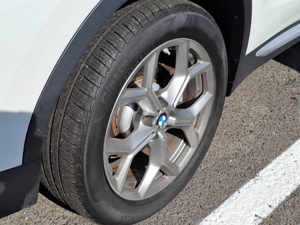 Used 2022 BMW X3 xDrive30i AWD/4WD image 5