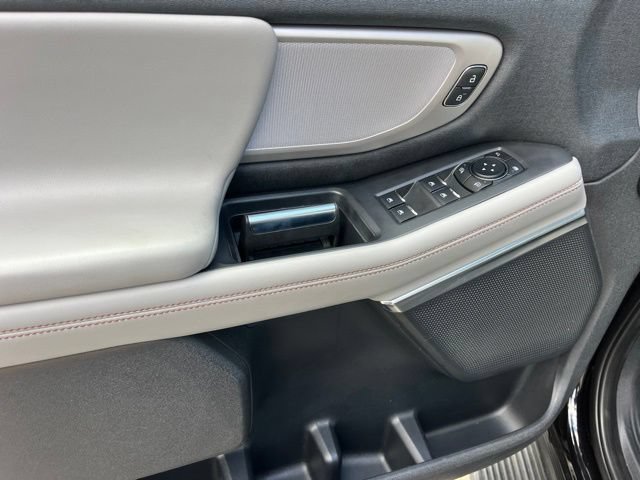 Certified 2025 Ford Expedition Active AWD/4WD image 22