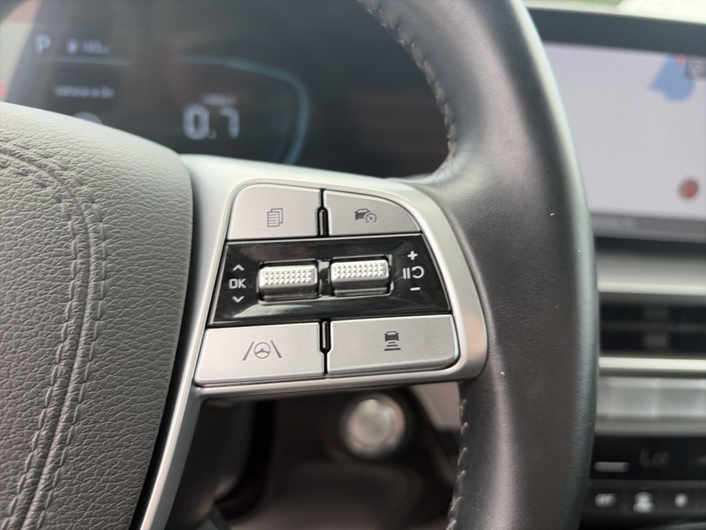 Used 2025 Kia Telluride S FWD image 22
