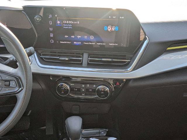Used 2025 Chevrolet Trax LT FWD image 18