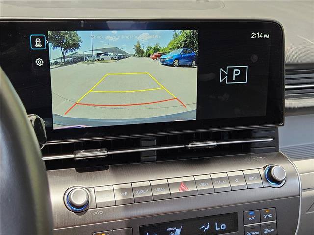 Used 2025 Hyundai Kona SEL FWD image 14