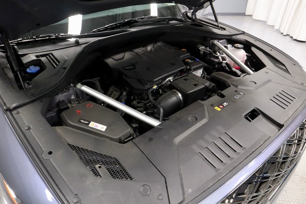 Used 2026 Genesis GV70 2.5T AWD/4WD image 16