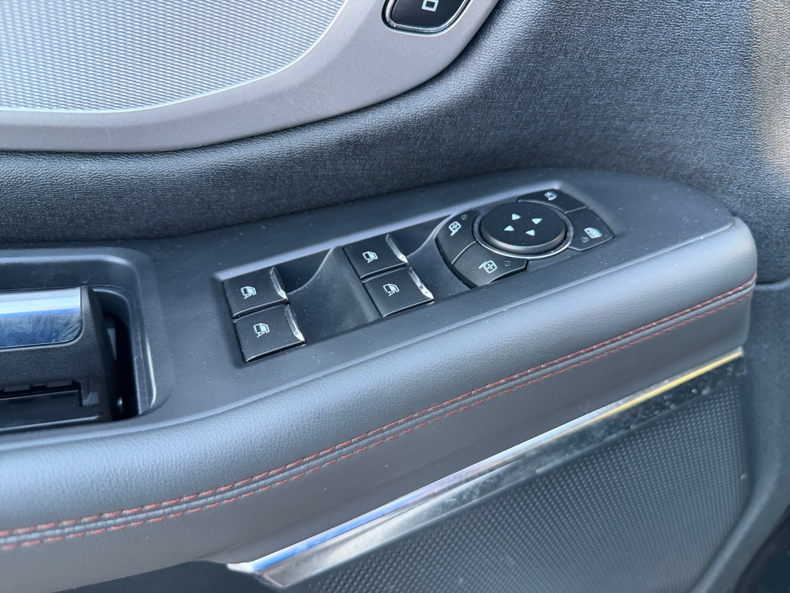 Certified 2025 Ford Expedition Active AWD/4WD image 17