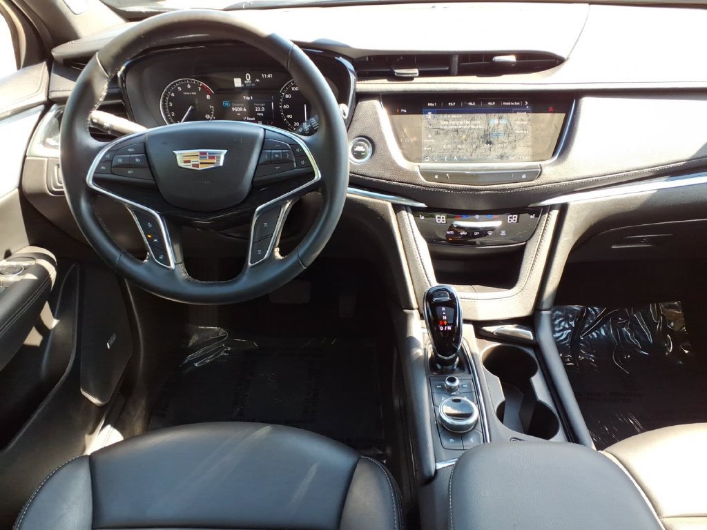 Used 2025 Cadillac XT5 Premium Luxury AWD/4WD image 16