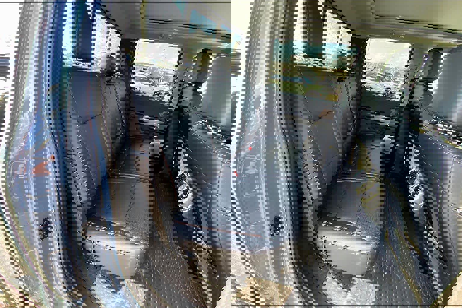 Certified 2023 Ford F150 Lariat w/ Equipment Group 502A High image 19