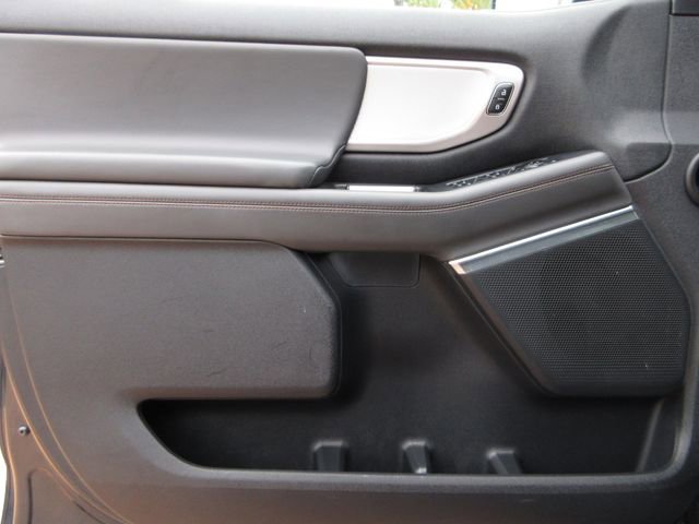 Certified 2025 Ford Expedition Max Active AWD/4WD image 9