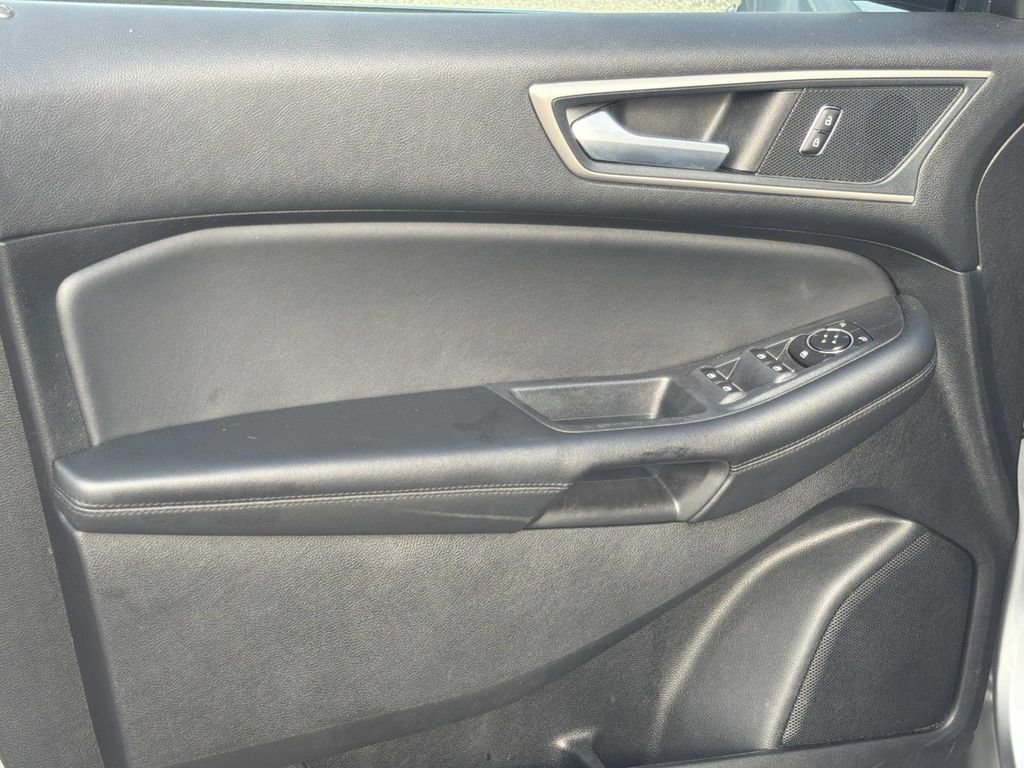 Certified 2024 Ford Edge SEL AWD/4WD image 11