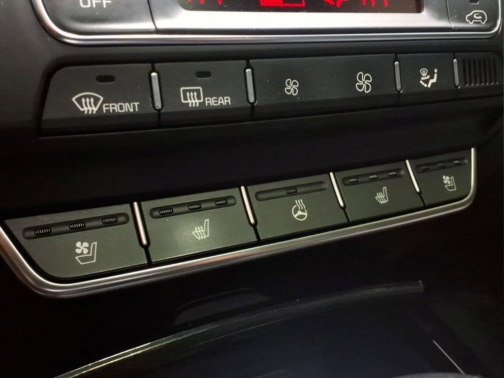 Used 2019 Kia Sorento SX FWD image 13