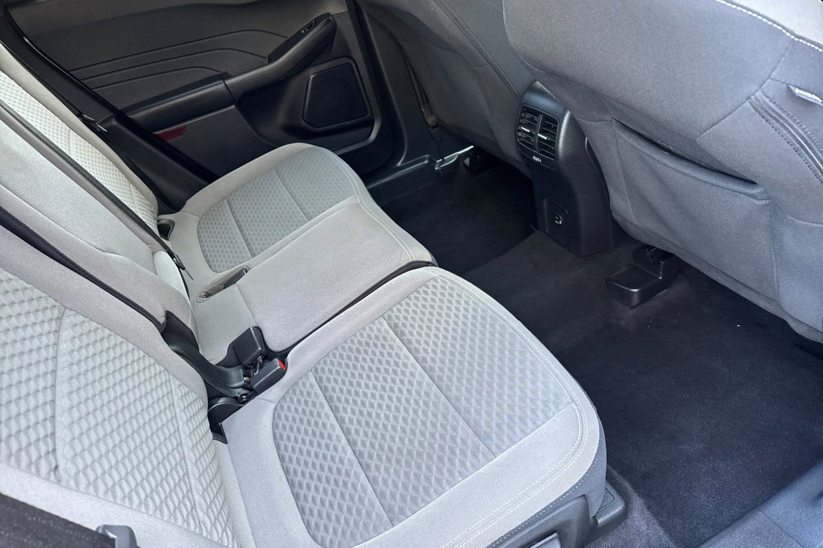 Certified 2022 Ford Escape SE w/ SE Sport Appearance Package AWD/4WD image 18