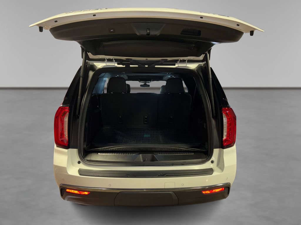 Used 2022 GMC Yukon XL AT4 image 15