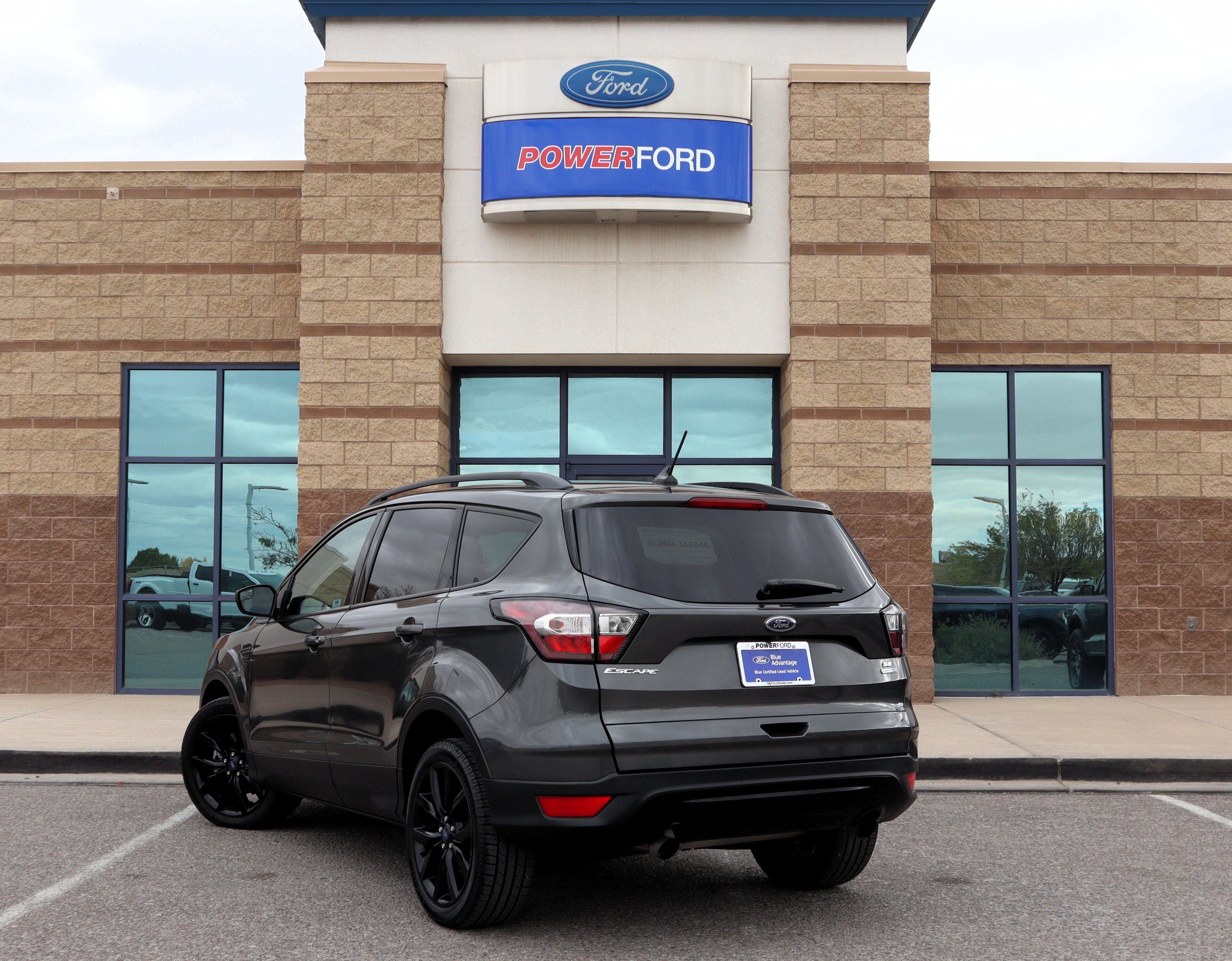 Certified 2018 Ford Escape SE w/ SE Sport Appearance Package AWD/4WD image 8