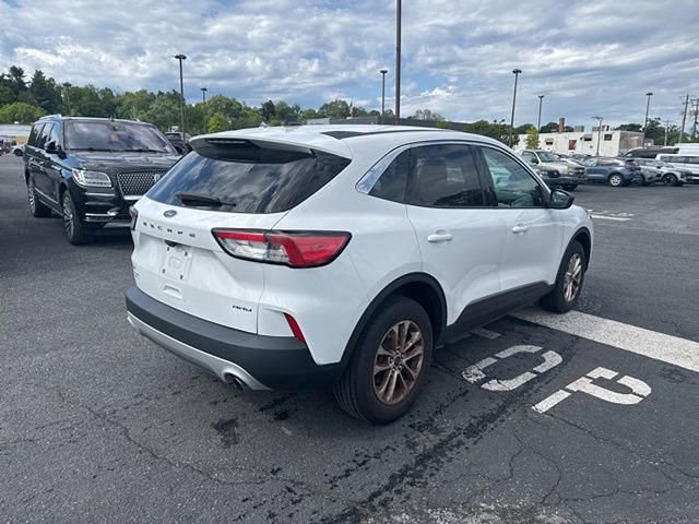 Certified 2022 Ford Escape SE AWD/4WD image 5