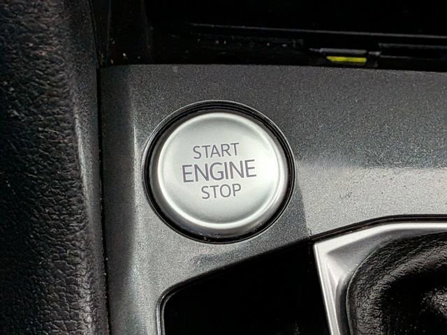 Used 2022 Volkswagen Tiguan SE R-Line image 25