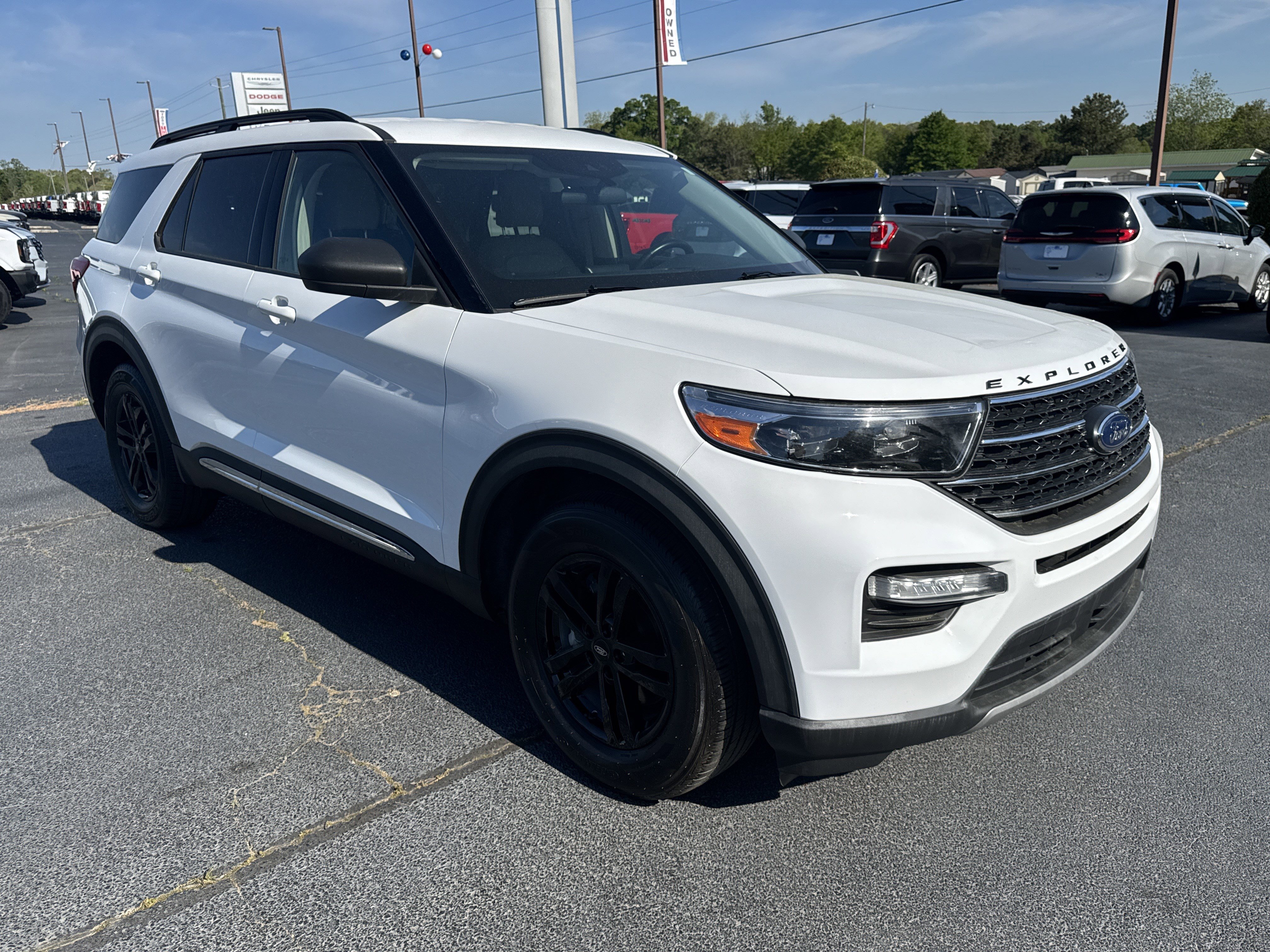 Certified 2023 Ford Explorer XLT w/ Equipment Group 202A RWD image 4