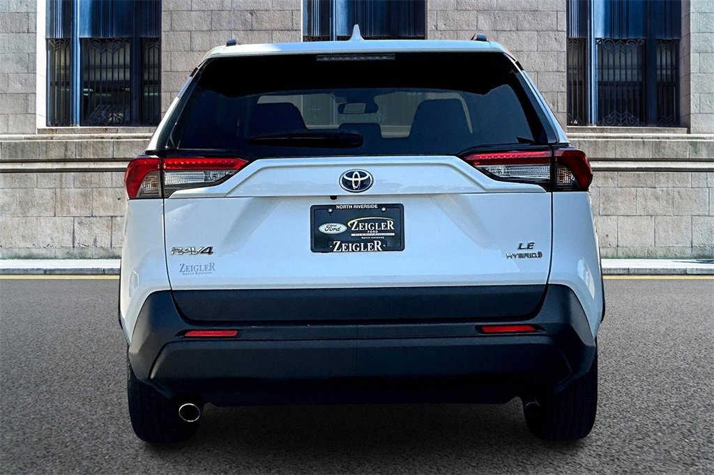 Used 2024 Toyota RAV4 LE image 4