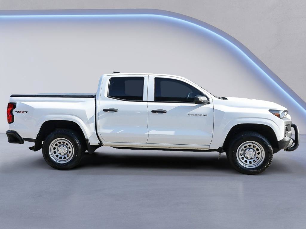 Used 2024 Chevrolet Colorado W/T AWD/4WD image 9