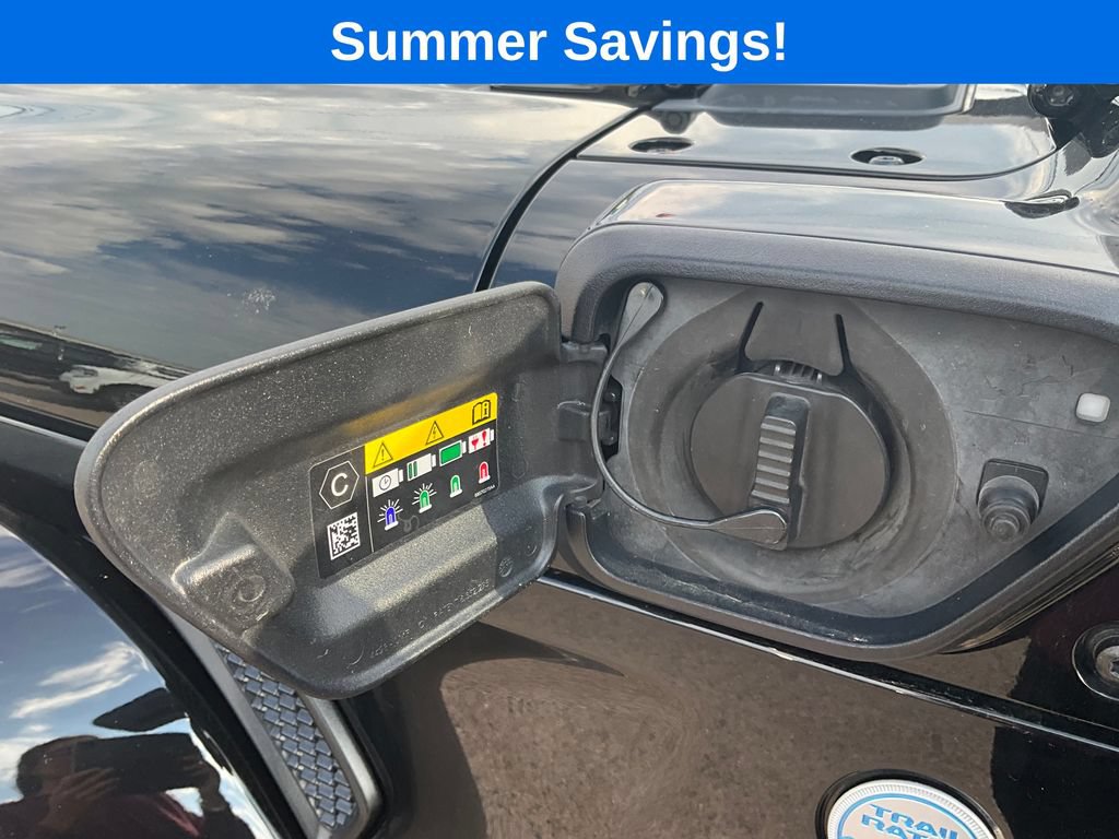 Used 2024 Jeep Wrangler Unlimited Sahara AWD/4WD image 16