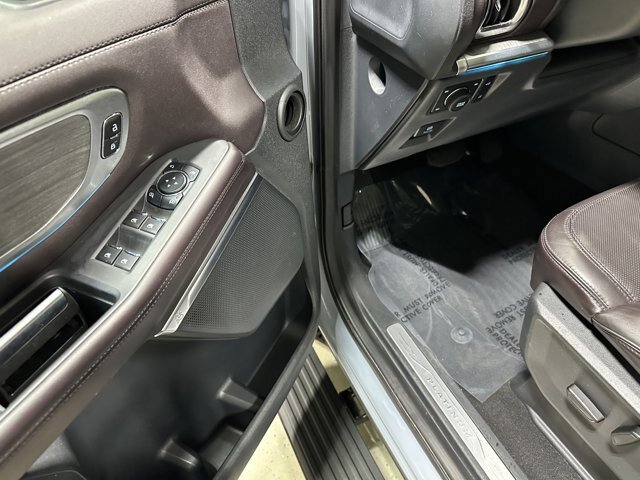 Certified 2025 Ford Expedition Platinum w/ Platinum Ultimate Package AWD/4WD image 10