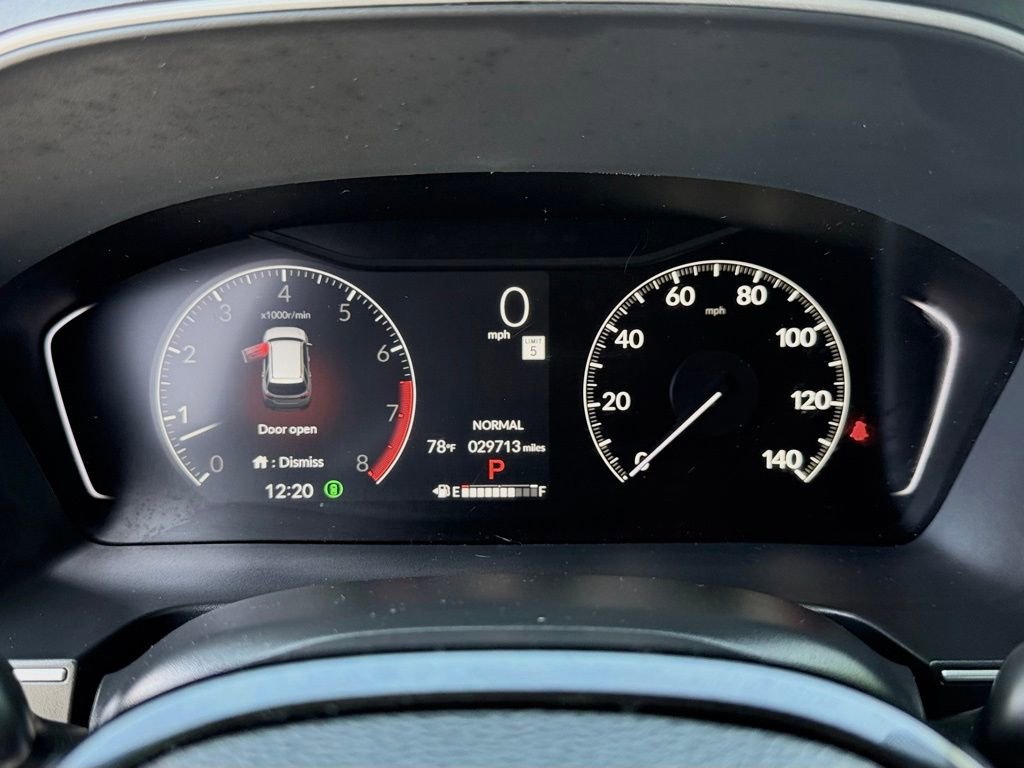 Used 2025 Honda Pilot Sport image 18