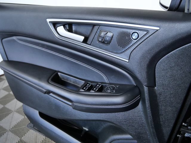 Certified 2023 Ford Edge Titanium w/ Equipment Group 301A AWD/4WD image 27