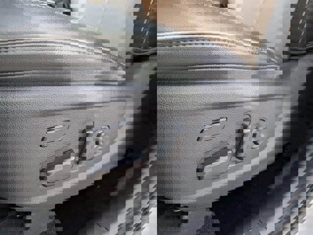 Used 2023 Hyundai Santa Fe Limited image 8