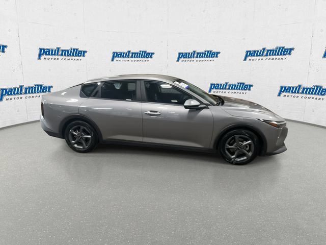 Used 2025 Kia K4 FWD image 12