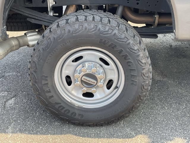 Certified 2025 Ford F250 XL w/ XL Off-Road Package AWD/4WD image 9