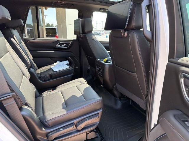 Used 2021 Chevrolet Tahoe High Country AWD/4WD image 16