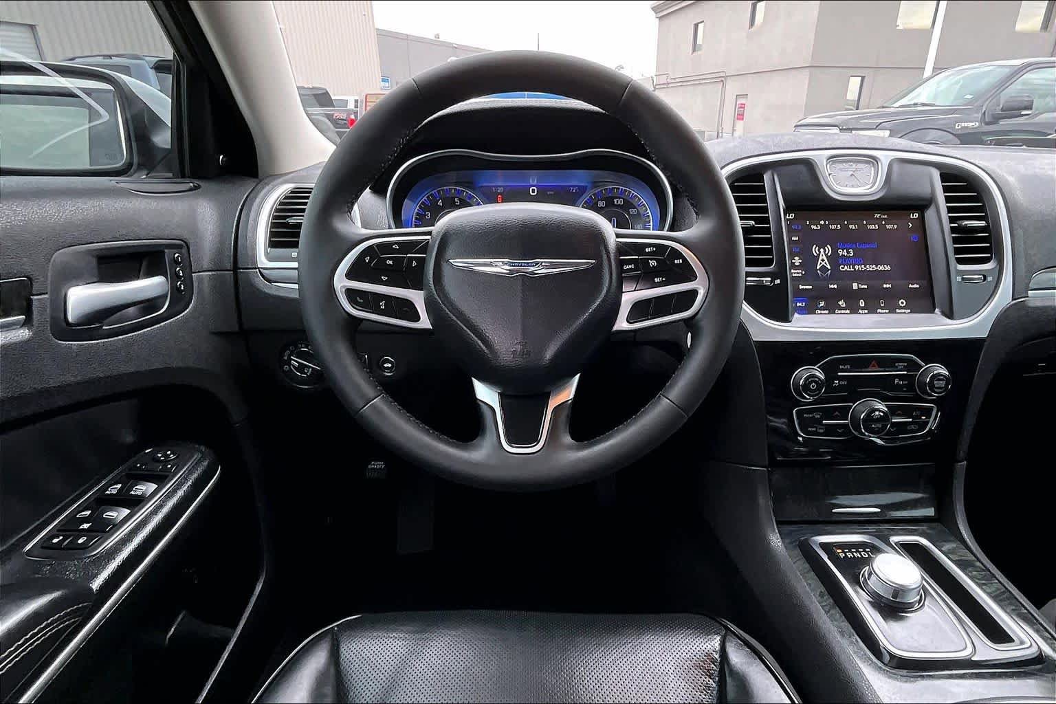 Used 2023 Chrysler 300 Touring L w/ Comfort Group RWD image 6