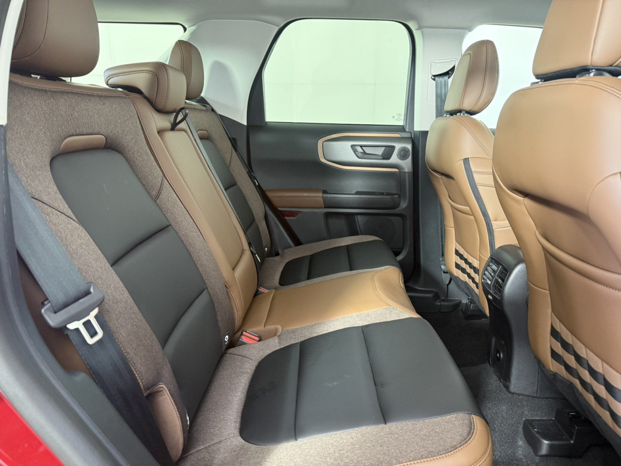 Certified 2025 Ford Bronco Sport Outer Banks w/ Outer Banks Tech Package+ AWD/4WD image 13