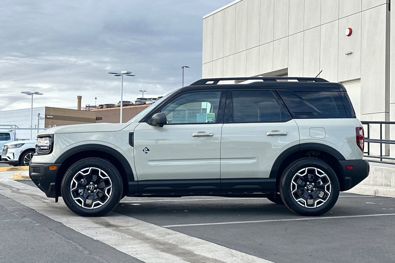 Certified 2025 Ford Bronco Sport Outer Banks w/ Outer Banks Tech Package+ image 6