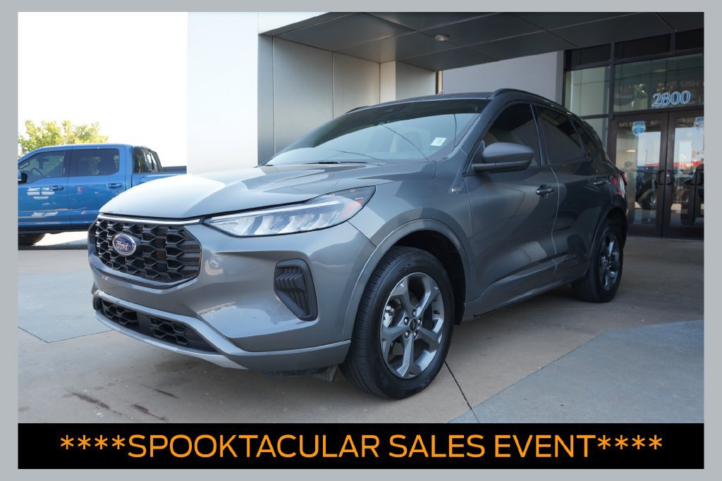 Certified 2024 Ford Escape ST-Line AWD/4WD image 1