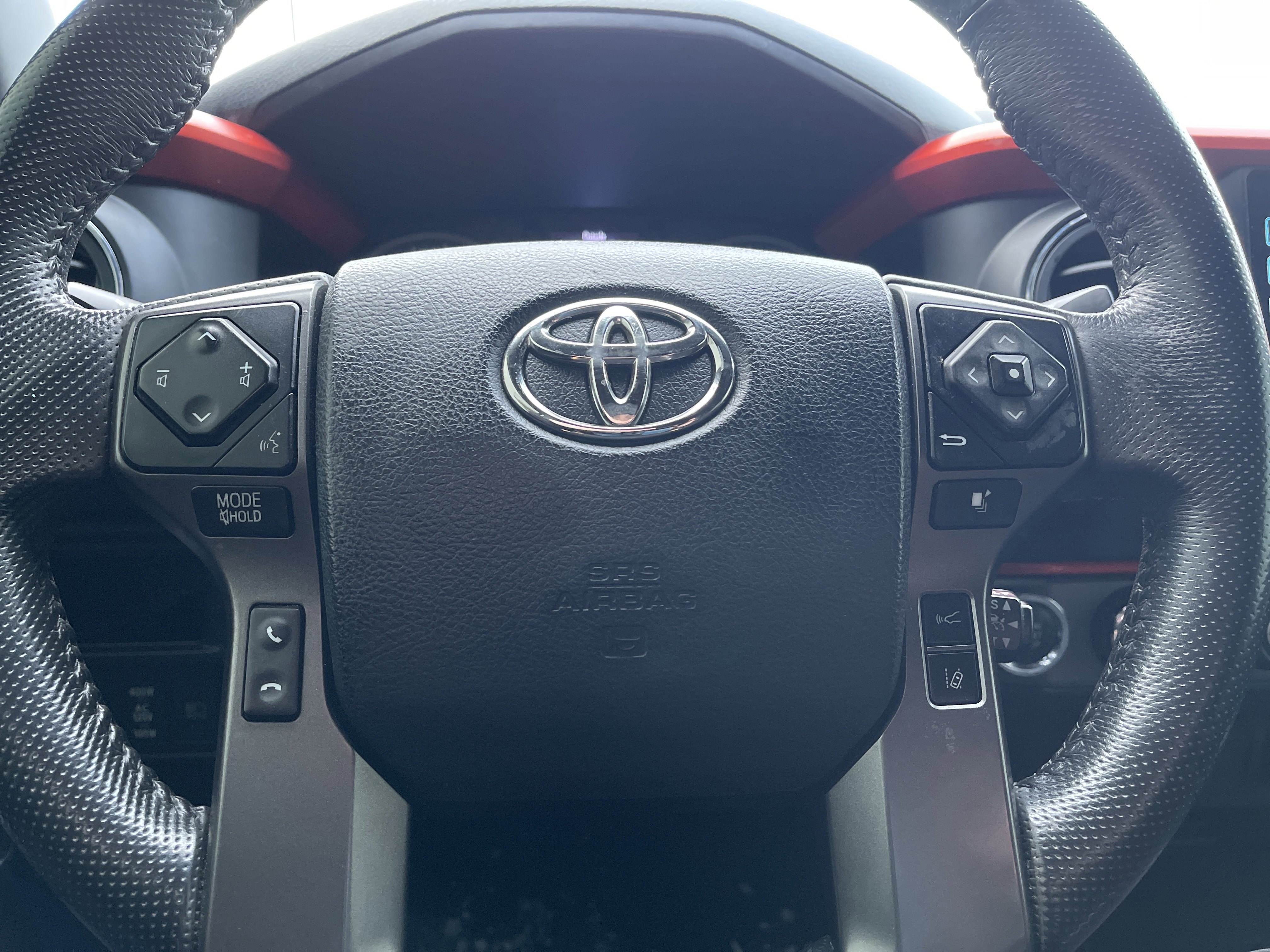 Used 2019 Toyota Tacoma TRD Sport image 14