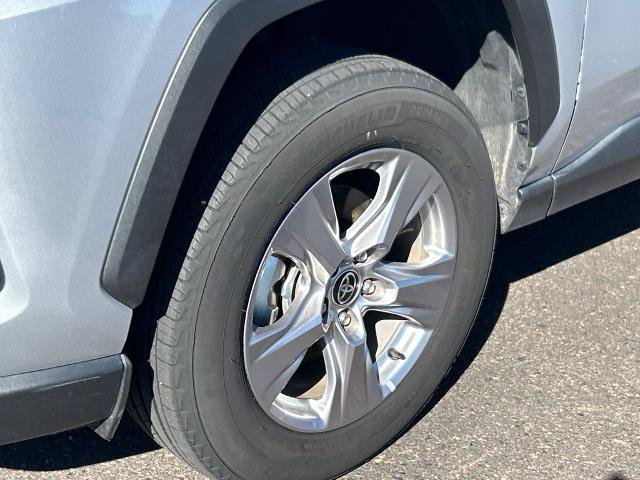 Used 2025 Toyota RAV4 XLE FWD image 25