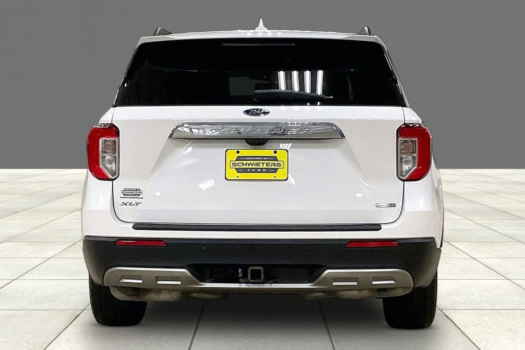 Certified 2020 Ford Explorer XLT w/ Equipment Group 202A AWD/4WD image 4