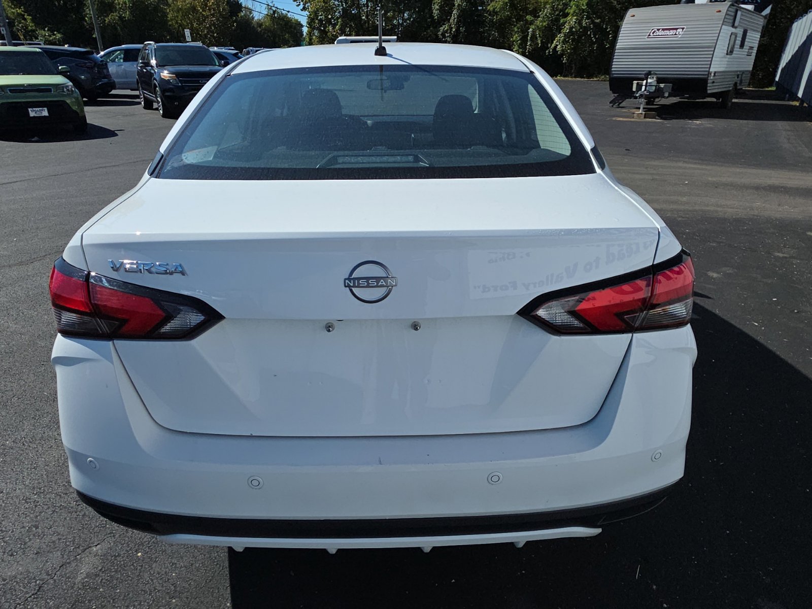 Used 2025 Nissan Versa S FWD image 7